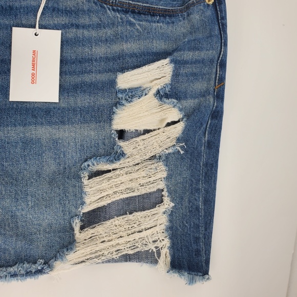 NWT GOOD AMERICAN Bombshell Denim Short Size 24 100%cotton - Picture 16 of 16